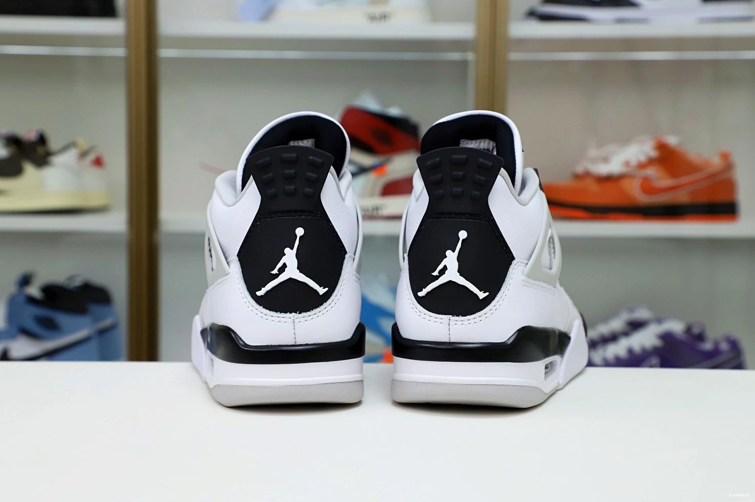 BLACK AIR MILITARY 4 JORDAN 0226